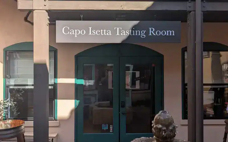 restaurant outdoor signage