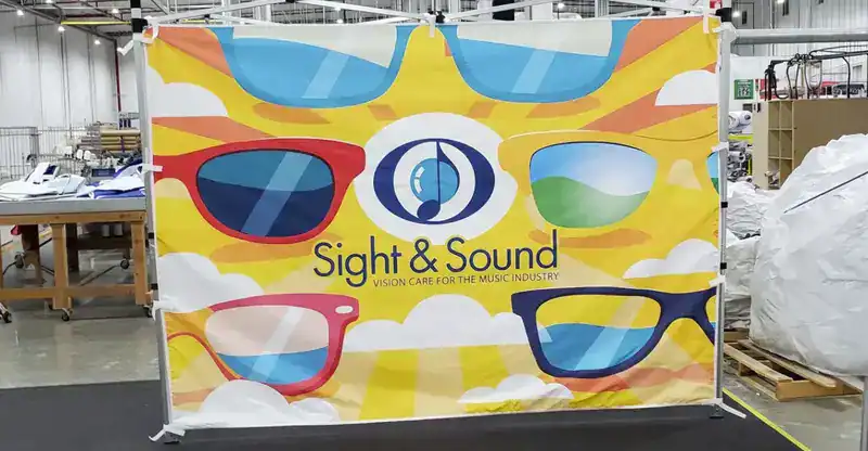 outdoor promotional banners