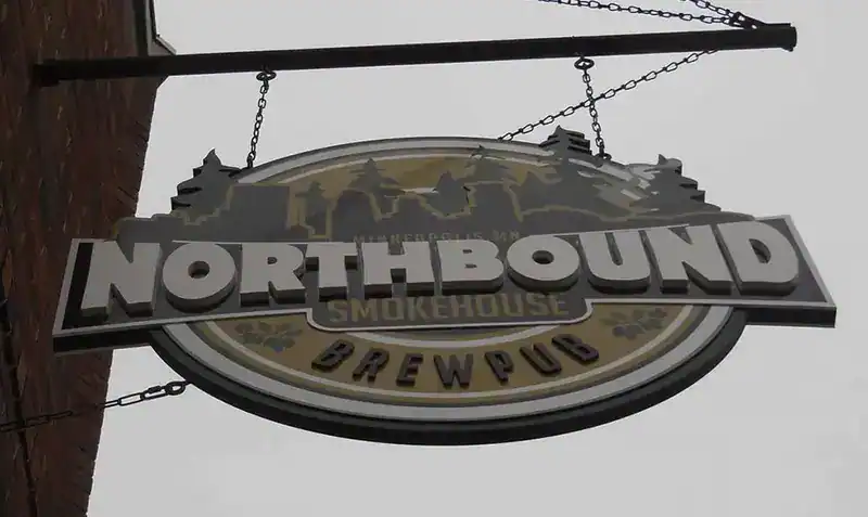 custom outdoor restaurant signs